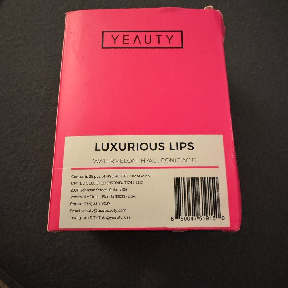 Luxurious Lips mask - Picture 2 of 4